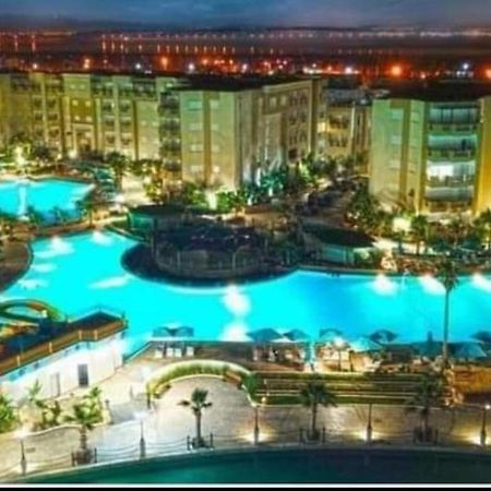 מונסטיר Palm Lake Resort Folla מראה חיצוני תמונה