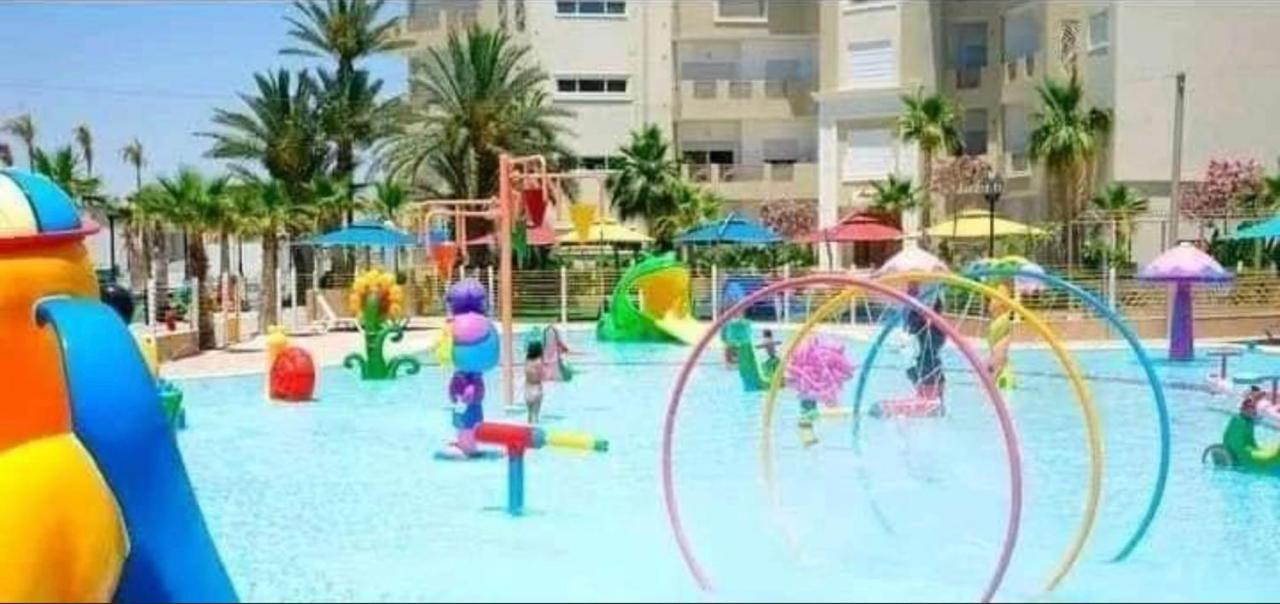 מונסטיר Palm Lake Resort Folla מראה חיצוני תמונה