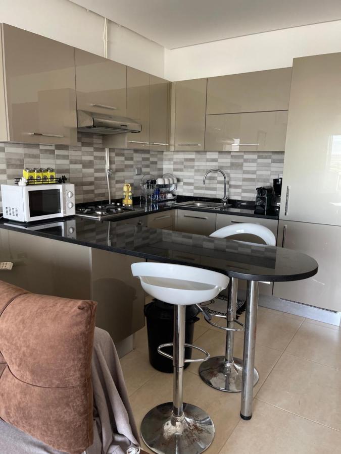 מונסטיר Palm Lake Resort Folla מראה חיצוני תמונה
